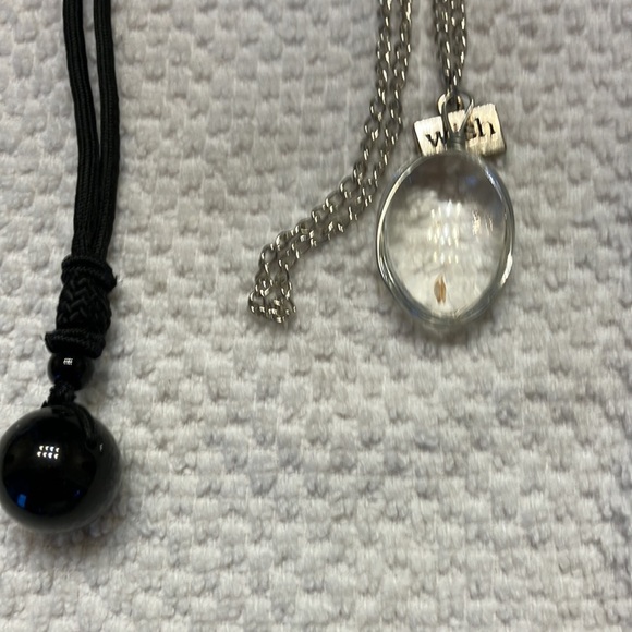 Jewelry bundle! Gently used and cleaned with Mr clean. - Picture 4 of 6